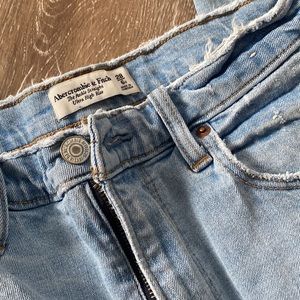 Abercrombie & Fitch The Ankle Straight